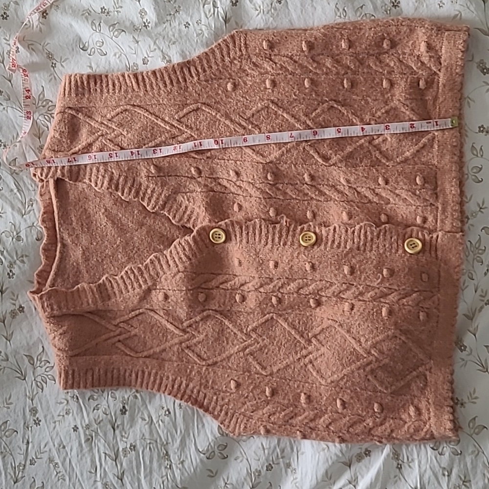 Cottagecore Cozy Pink Knit Vest - Picture 3 of 3